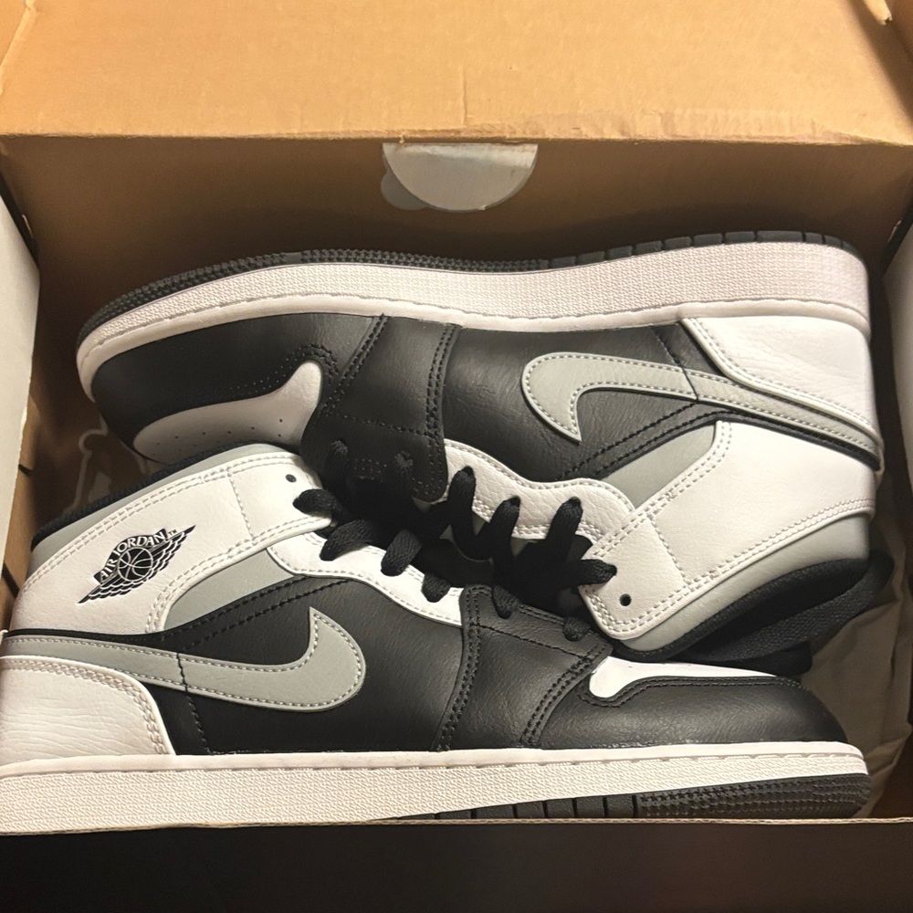 Air Jordan 1 Mid (GS)